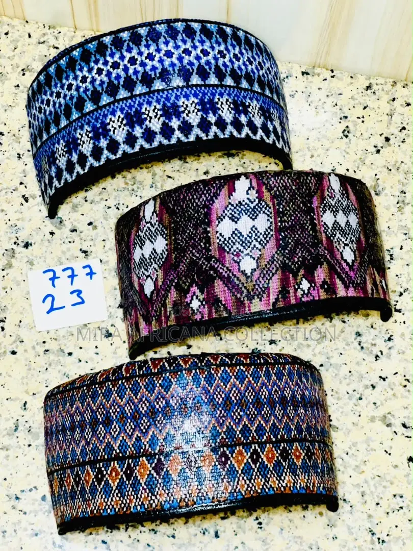 African Men Hula /Hat