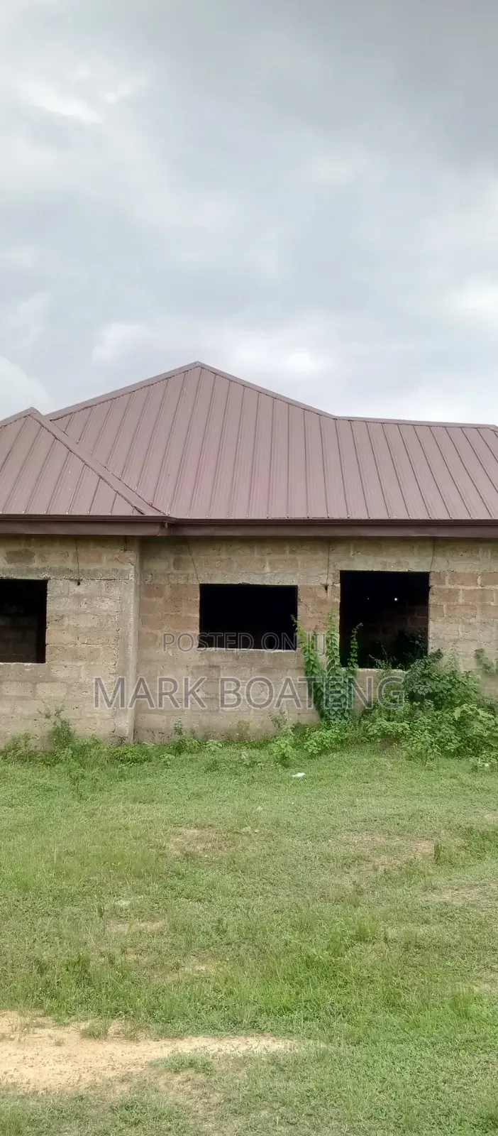 3bdrm House in Thisaq Real Estate, Awutu Senya East Municipal for sale
