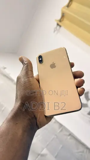 Apple iPhone XS Max 64 GB Gold