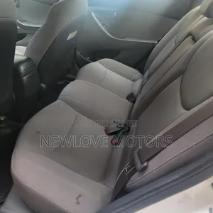 Hyundai Elantra 2015 White