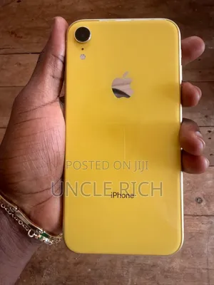 Apple iPhone XR 64 GB Yellow