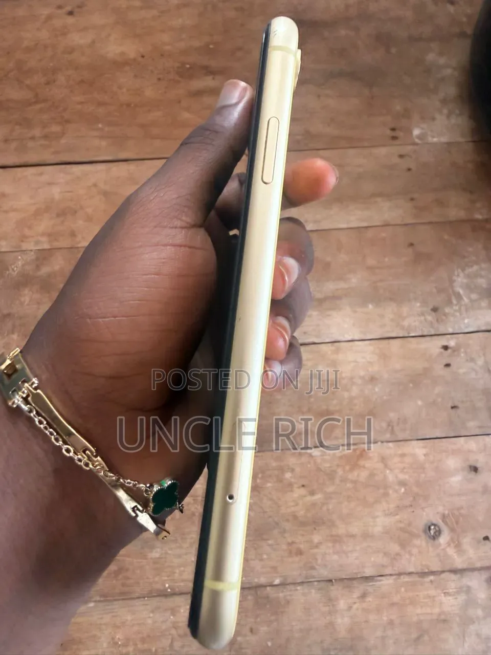 Apple iPhone XR 64 GB Yellow