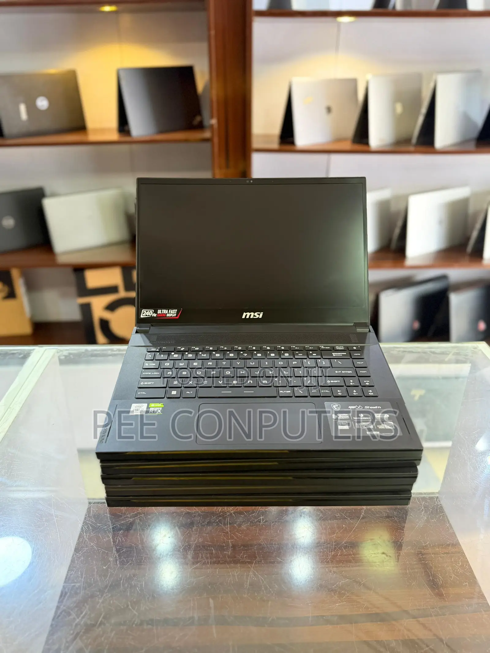 Laptop MSI GS66 Stealth 10SGS 16GB Intel Core i7 SSD 256GB