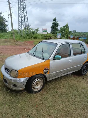 Nissan March 1.2 AWD 2013 Silver
