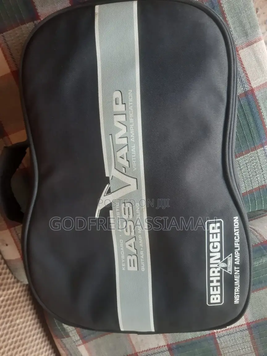 Bass v-Amp Pedal