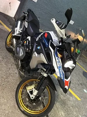 BMW R1250GS 2021 White