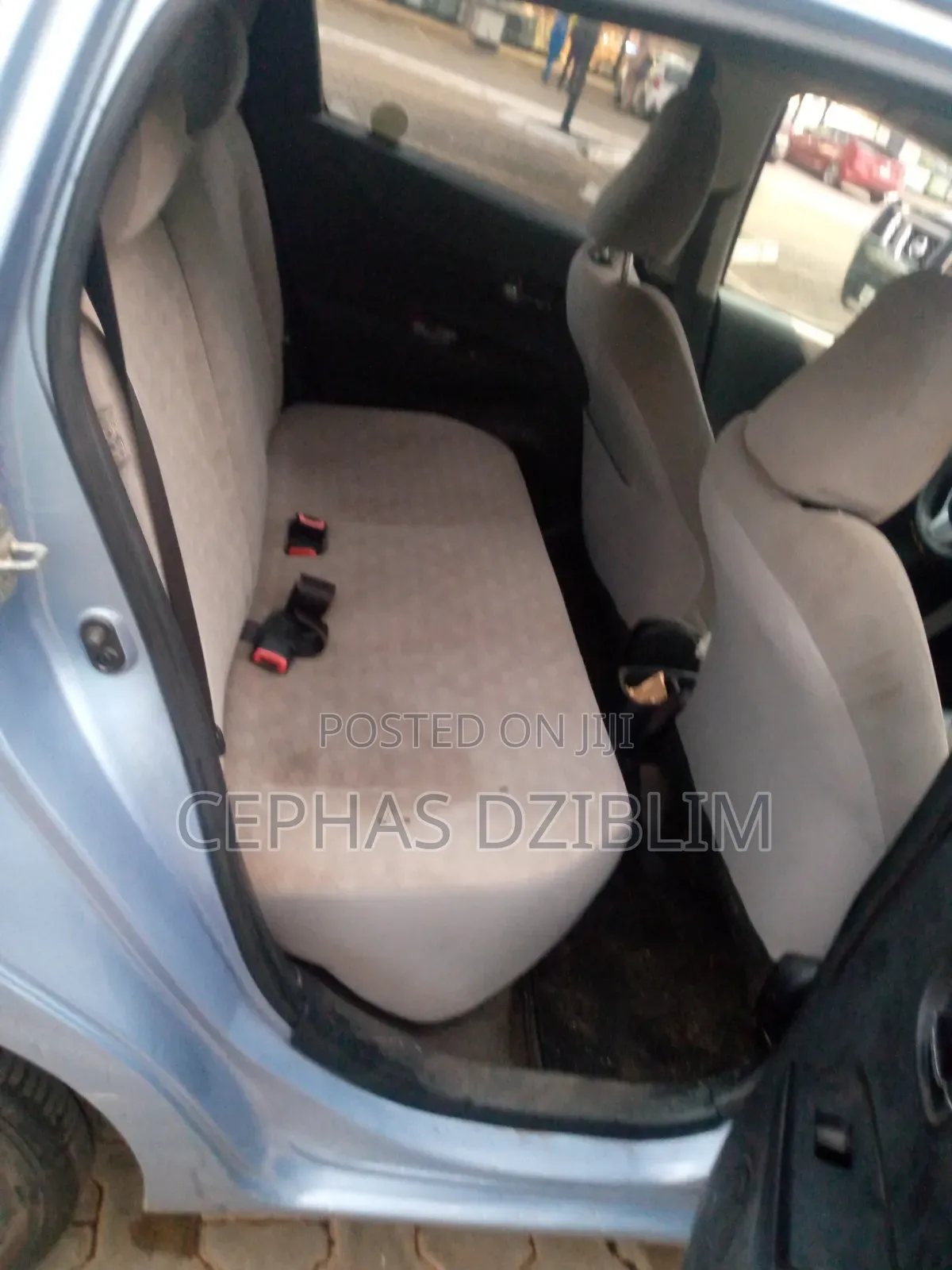 Toyota Vitz 1.5 FWD 5dr 2012 Blue