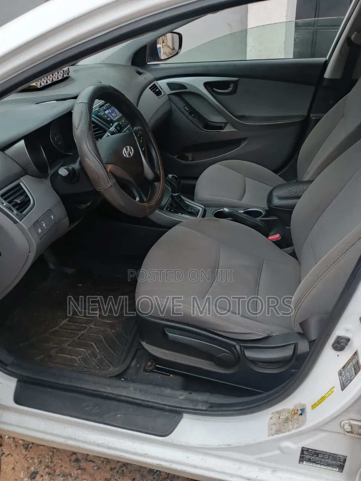 Hyundai Elantra 2015 White