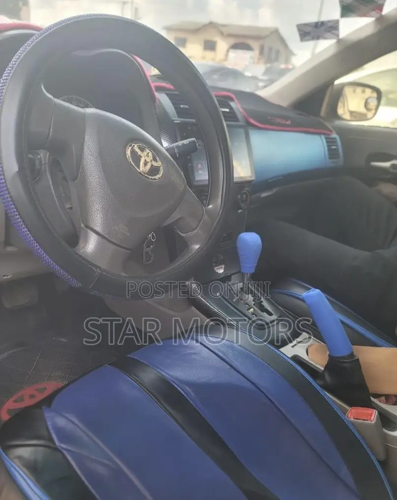 Toyota Corolla 2011 Blue