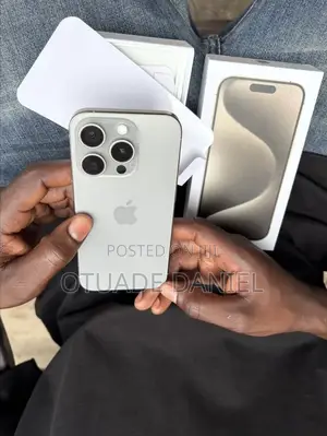Apple iPhone 15 Pro Max 256 GB Silver