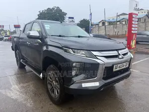 Mitsubishi L200 2020 Gray