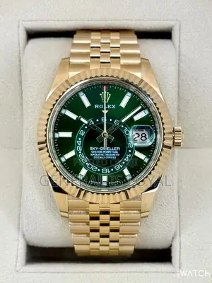 Rolex Sky-Dweller 2025 Sky-Dweller 42mm Yellow Gold Jubile Green Dial