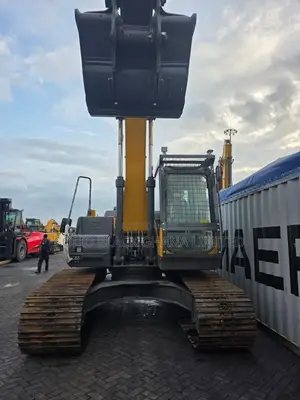 XCMG 215i Brand New With Water Track 2026