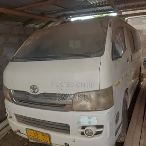 Toyota HiAce 2008 White