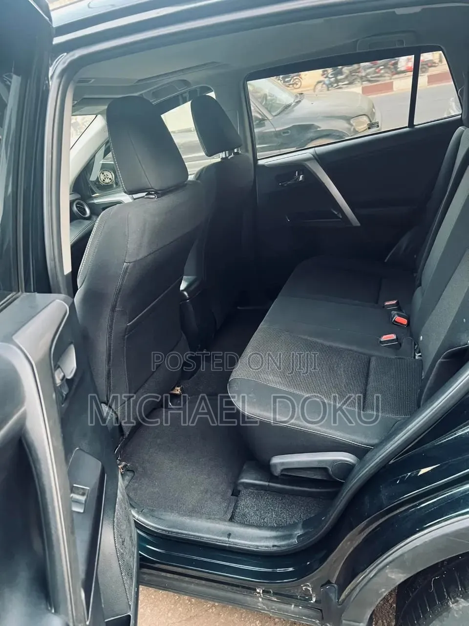 Toyota RAV4 XLE AWD (2.5L 4cyl 6A) 2017 Black