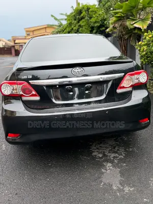 Toyota Corolla 2013 Black