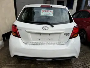 Toyota Yaris LE Hatchback 5dr 2016 White