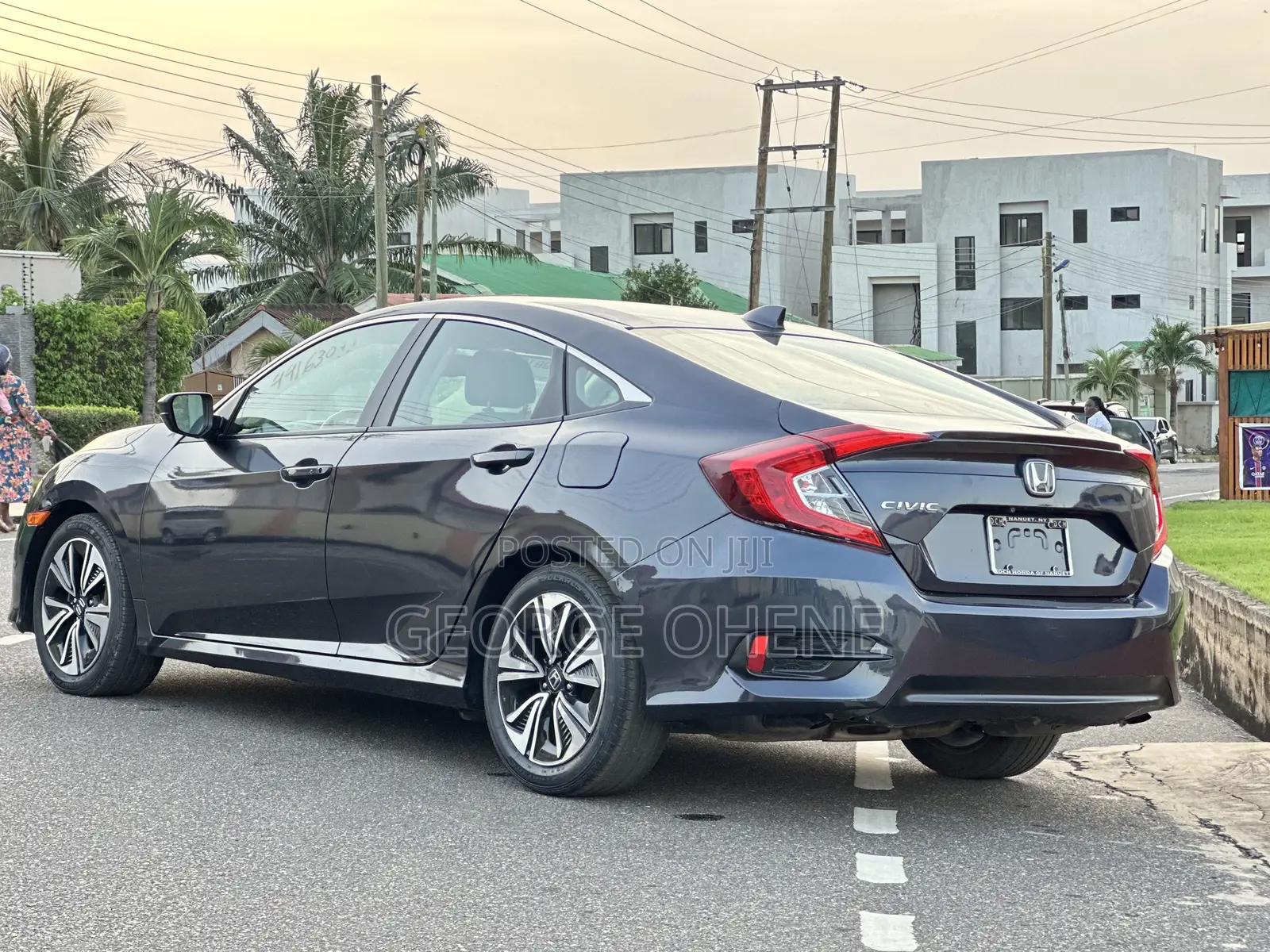 Honda Civic EX-L 4dr Sedan (1.5L 4cyl) 2017 Gray
