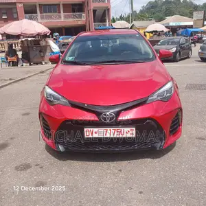 Toyota Corolla 2015 Red