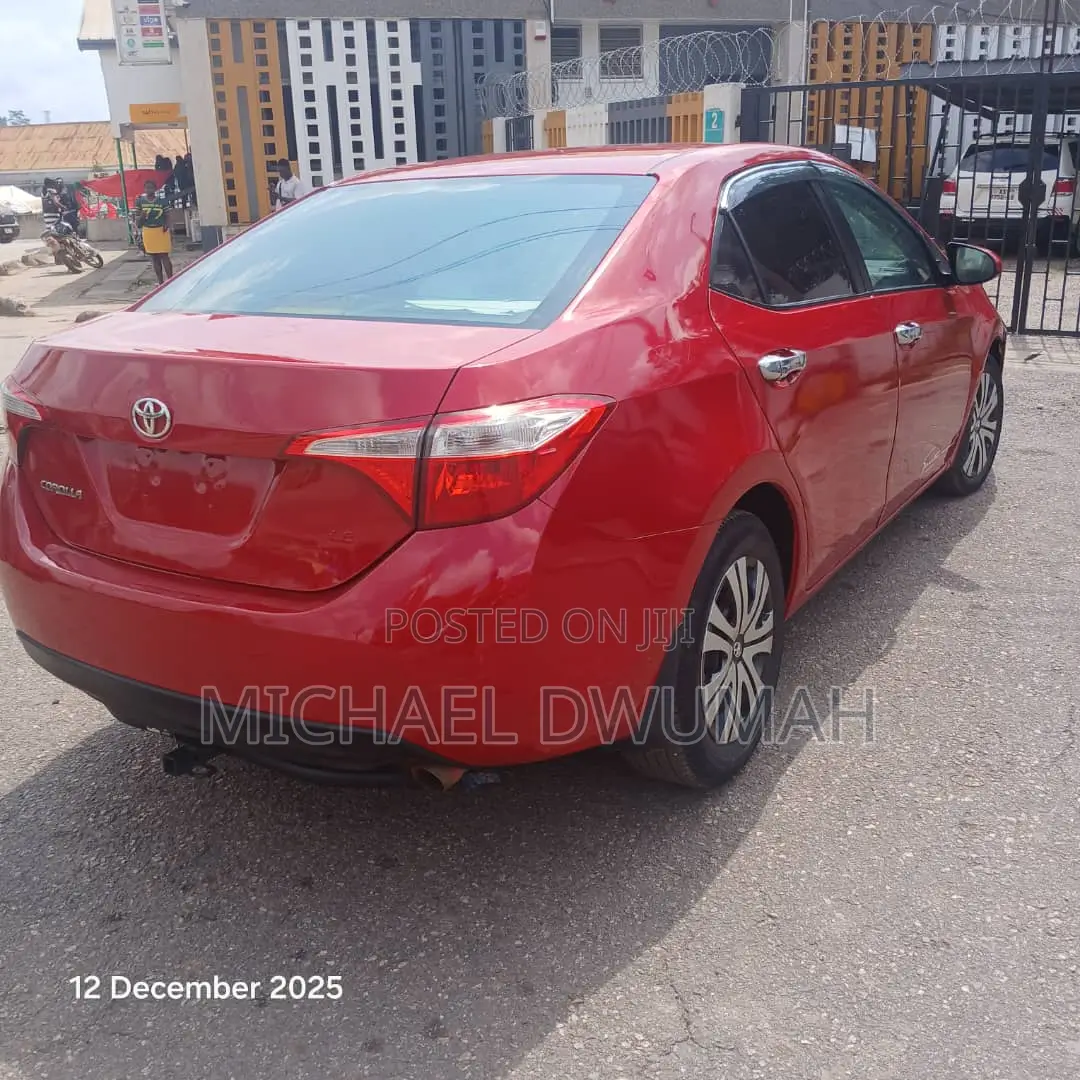 Toyota Corolla 2015 Red