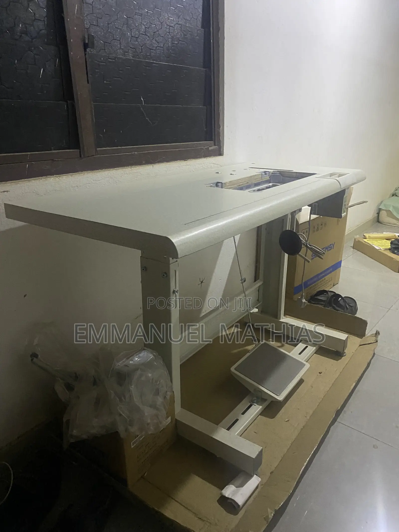Industrial Sewing Machine