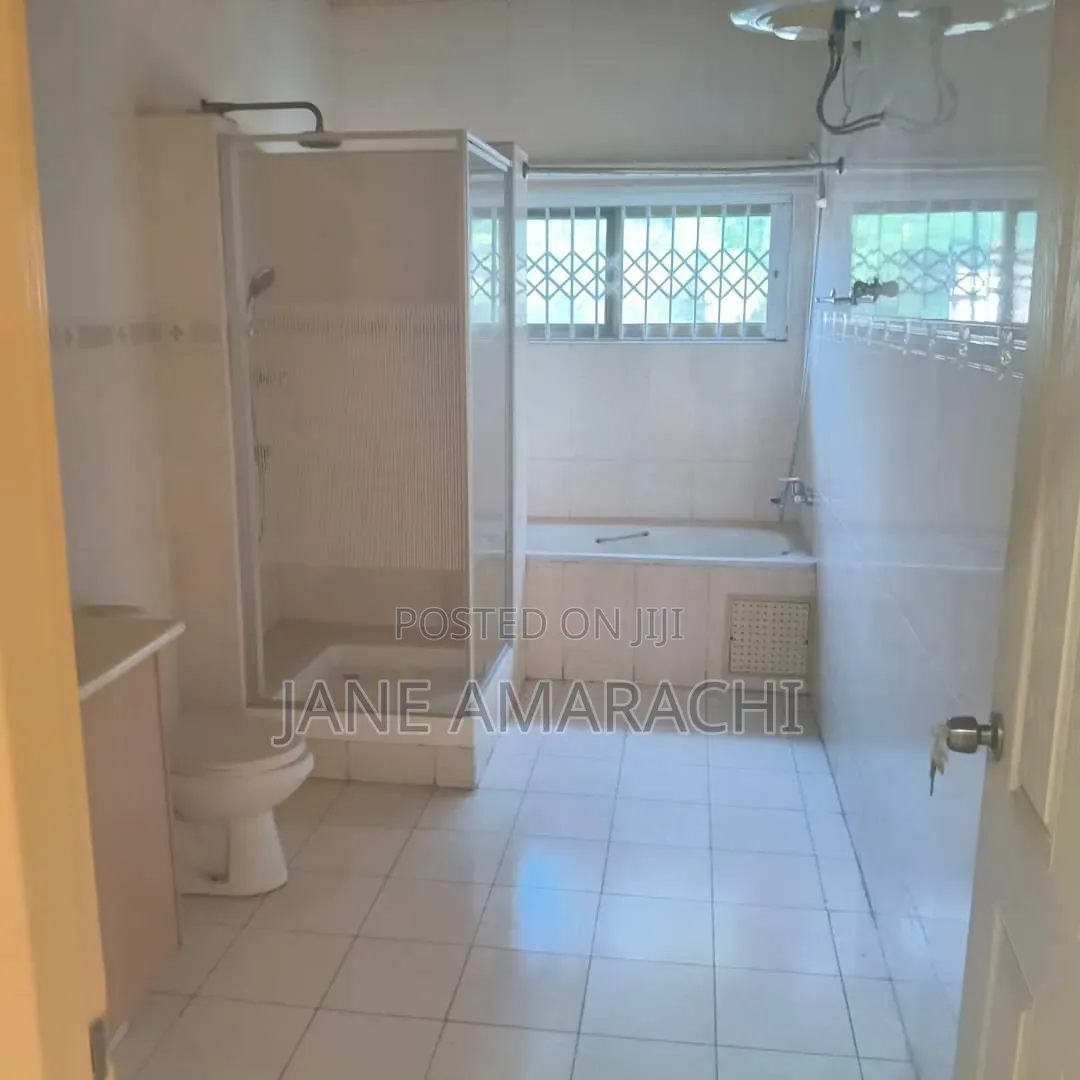 4bdrm Duplex in Spintex, Coca Cola for sale