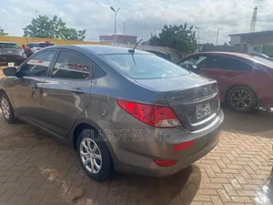 Hyundai Accent GLS 4dr Sedan (1.6L 4cyl 6M) 2014 Silver