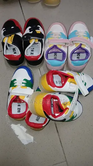 Kids Sneakers Size Size 26,27,28,29,30