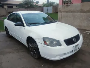 Nissan Altima Automatic 2003 White
