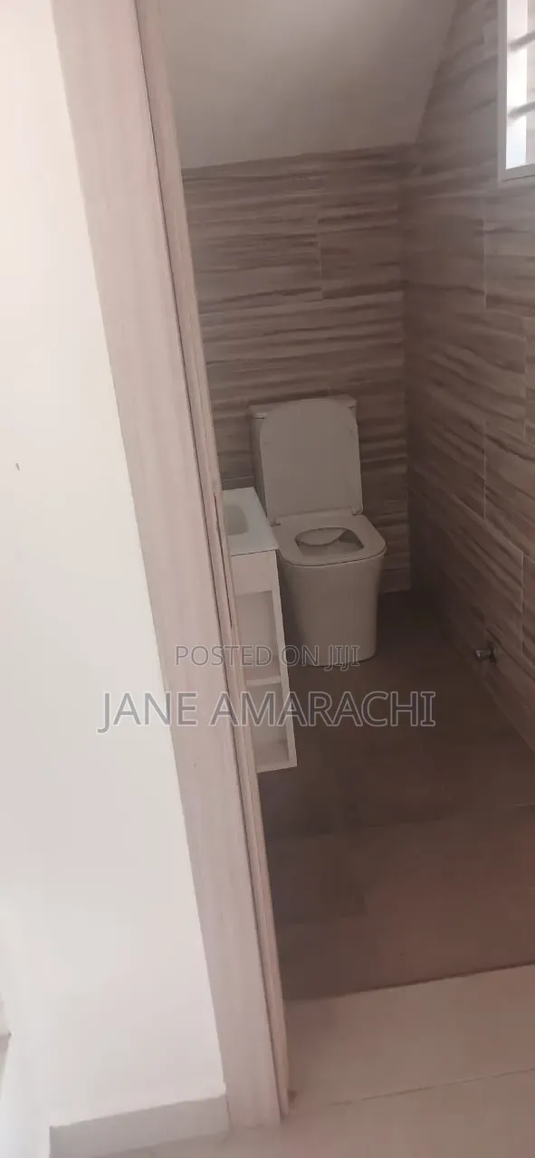 3bdrm Duplex in Manet for rent