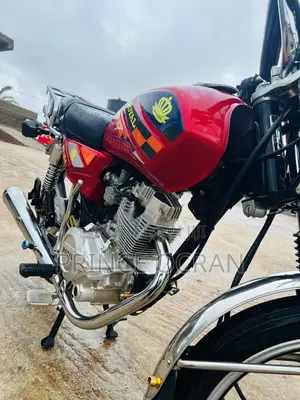 New Royal RY125 2026 Red