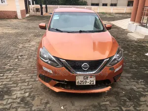 Nissan Sentra SR 2018 Gold