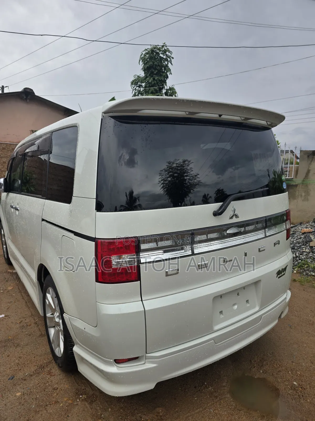 Mitsubishi Rosa 2016 White