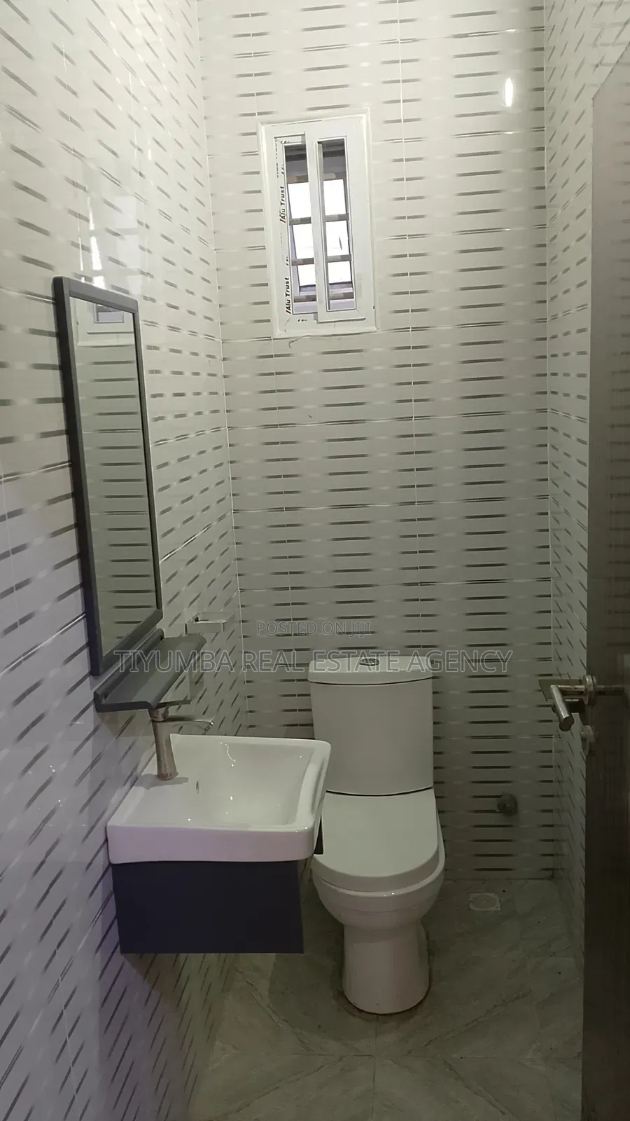 1bdrm Apartment in Ogbojo., Police Station for rent