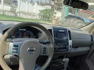 Nissan Frontier 2018 White