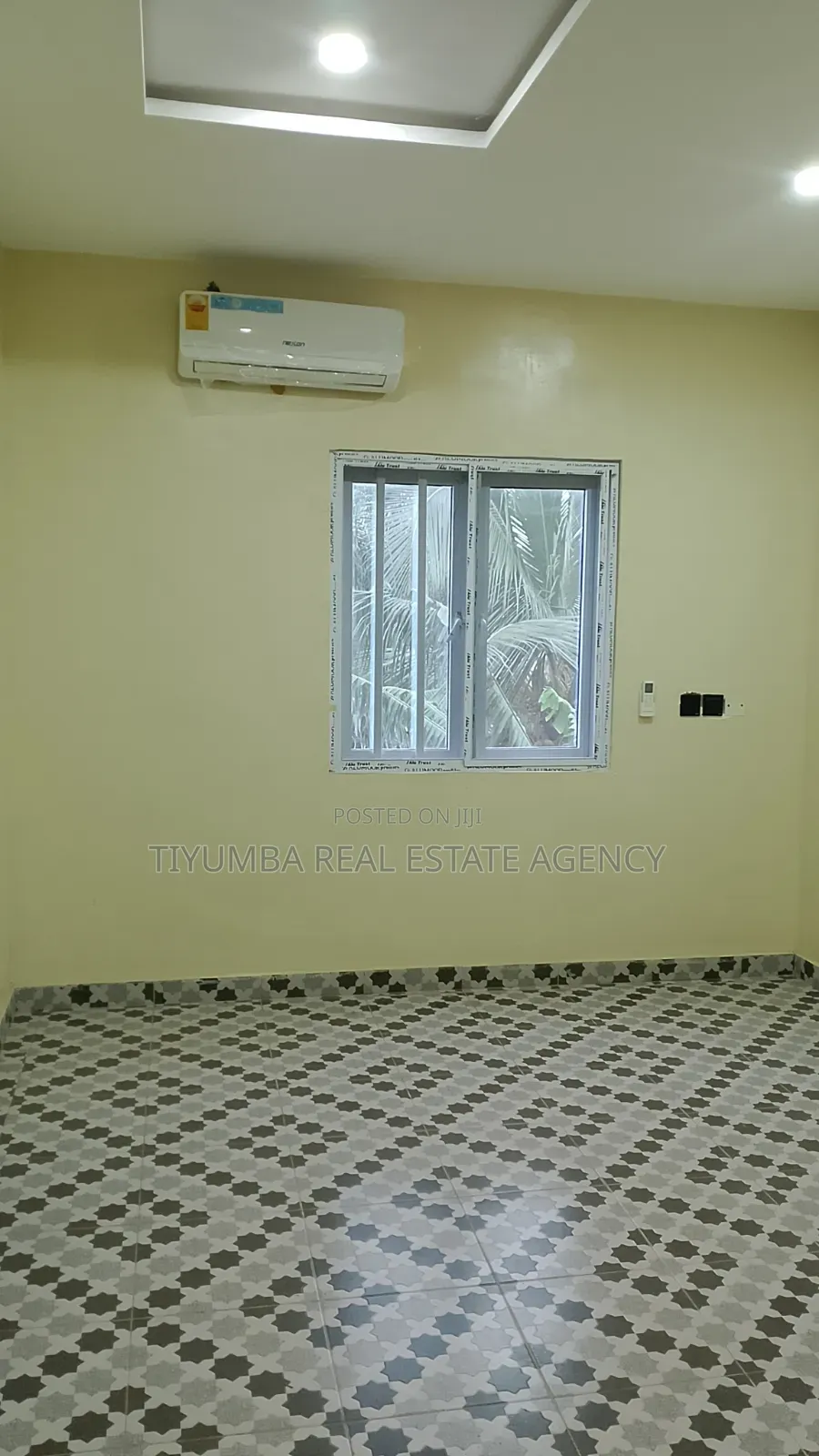 2bdrm Apartment in Ogbojo, Police Station for rent