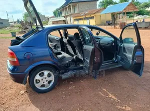 Opel Astra 2005 Blue