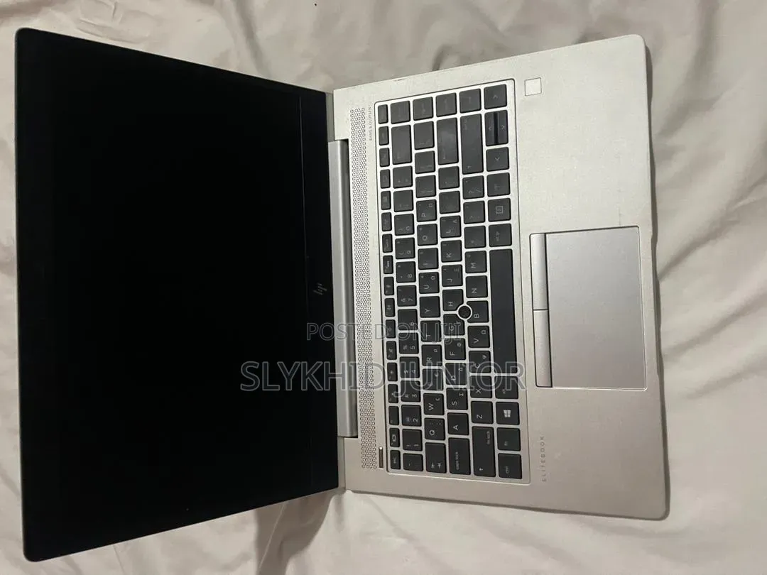 Laptop HP EliteBook 840 G3 8GB AMD Ryzen 3 SSD 256GB