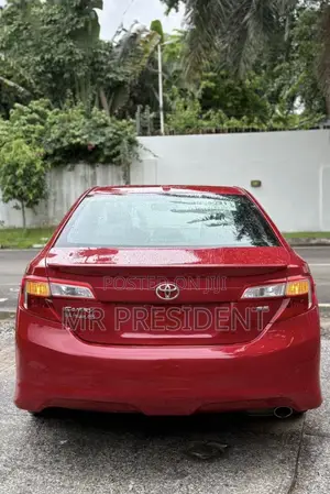 Toyota Camry SE 4dr Sedan (2.5L 4cyl 6A) 2014 Burgundy