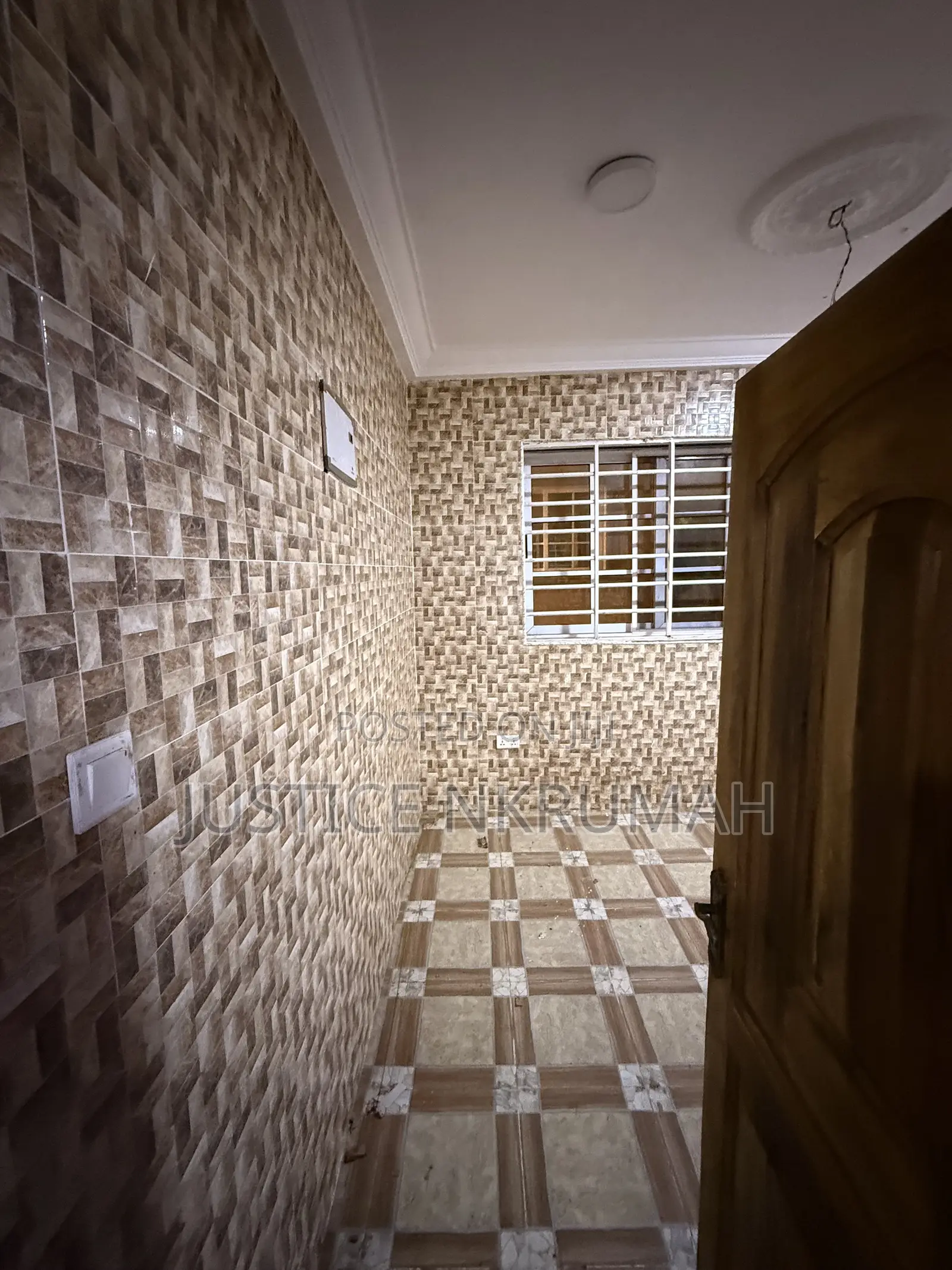 2bdrm Apartment in Mr Justice Estates, West Hills Mall Area for rent