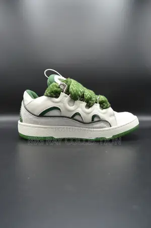Solid Lavin Sneaker