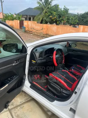 Hyundai Elantra 2018 White