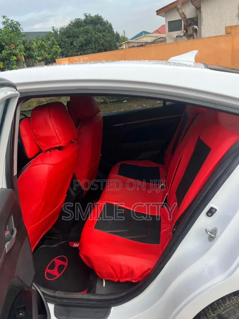 Hyundai Elantra 2018 White