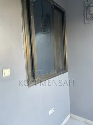2bdrm Apartment in Oxford Street for rent