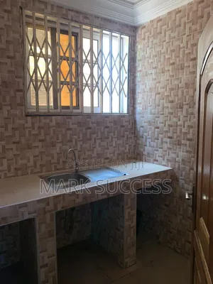 1bdrm Apartment in West Hills Mall Area for rent