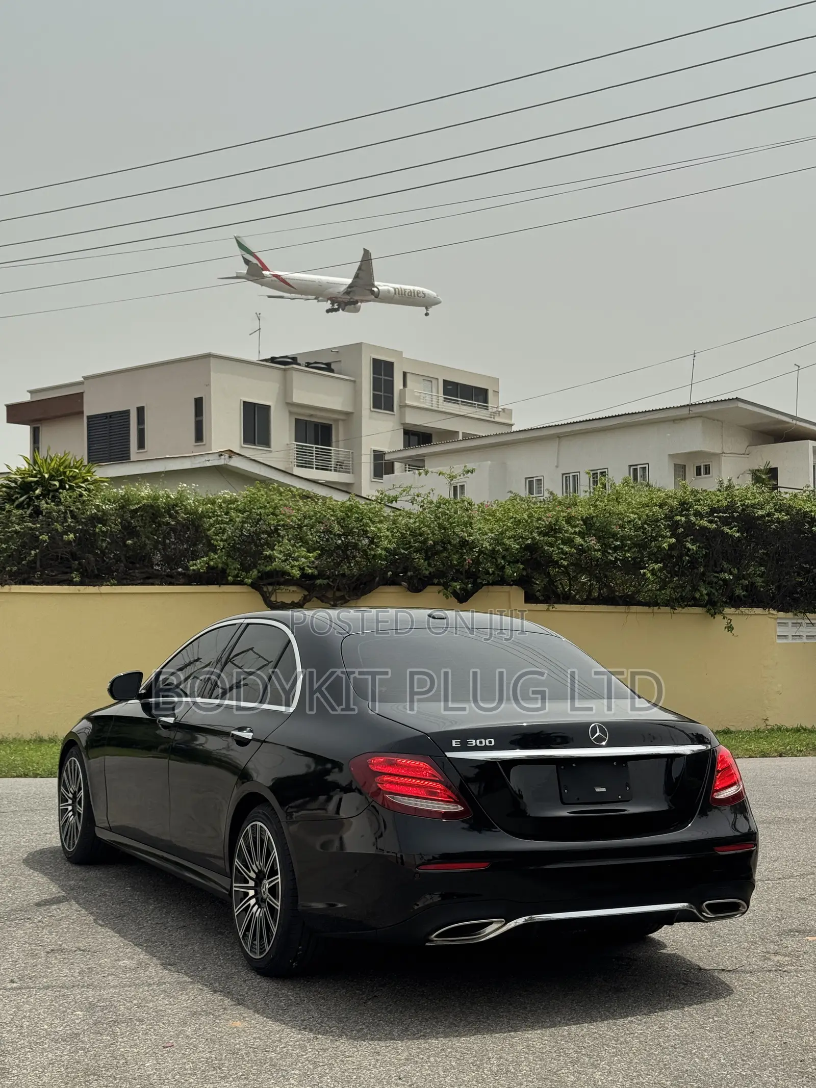Mercedes-Benz E300 Base RWD Sedan (2.0L 4cyl 9A) 2017 Black