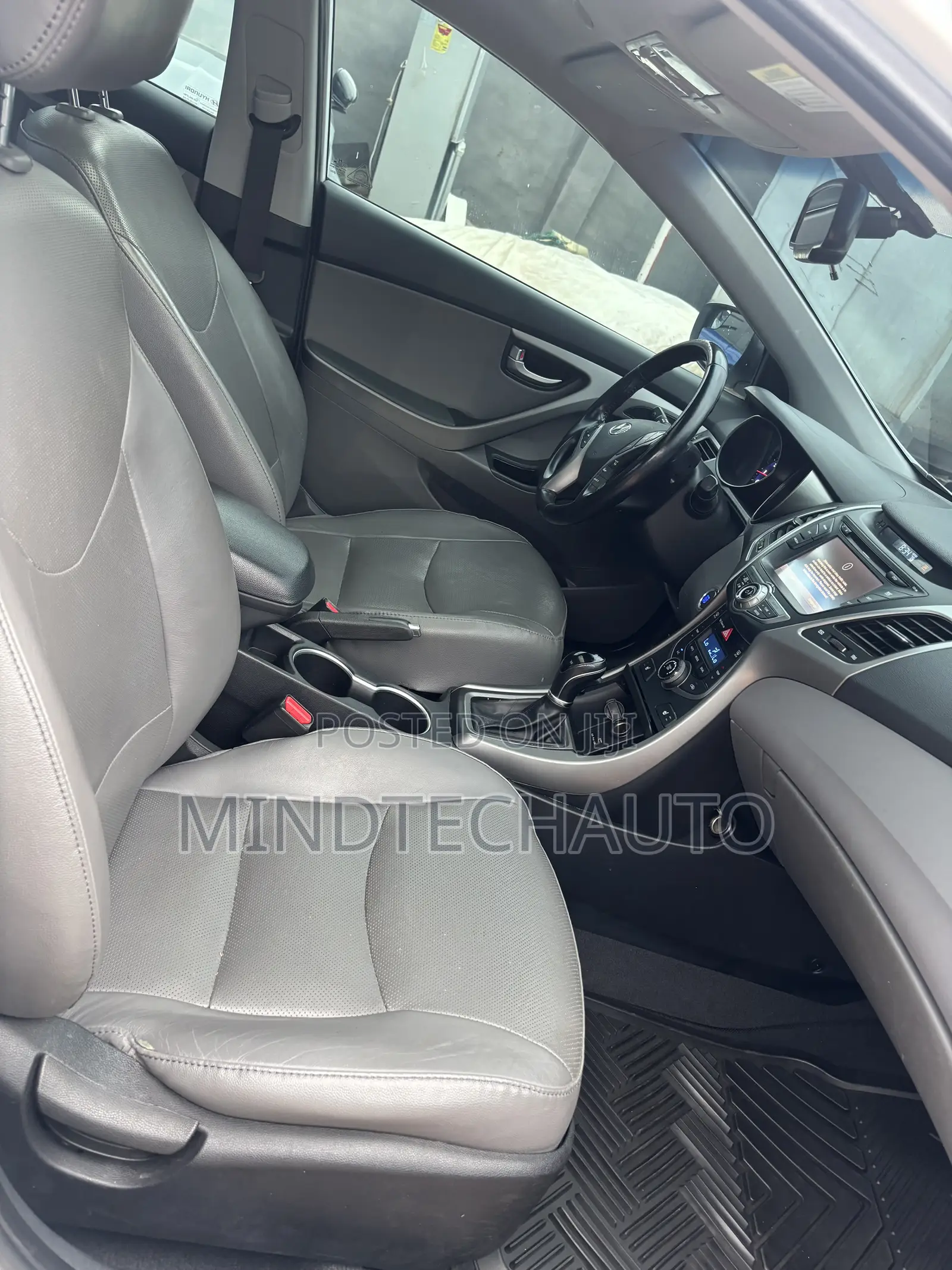 Hyundai Elantra Limited 4dr Sedan (1.8L 4cyl 6A) 2015 White