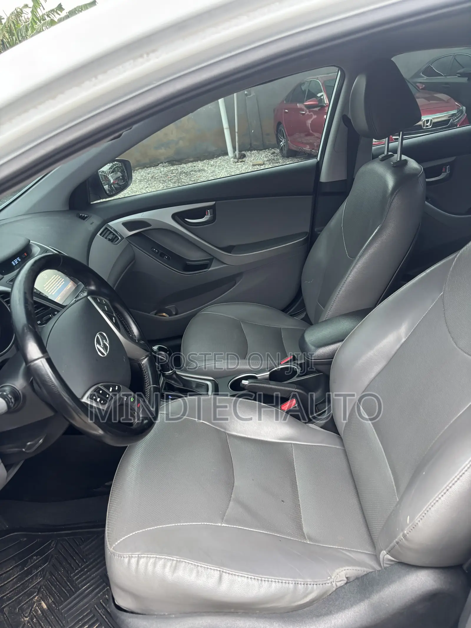 Hyundai Elantra Limited 4dr Sedan (1.8L 4cyl 6A) 2015 White