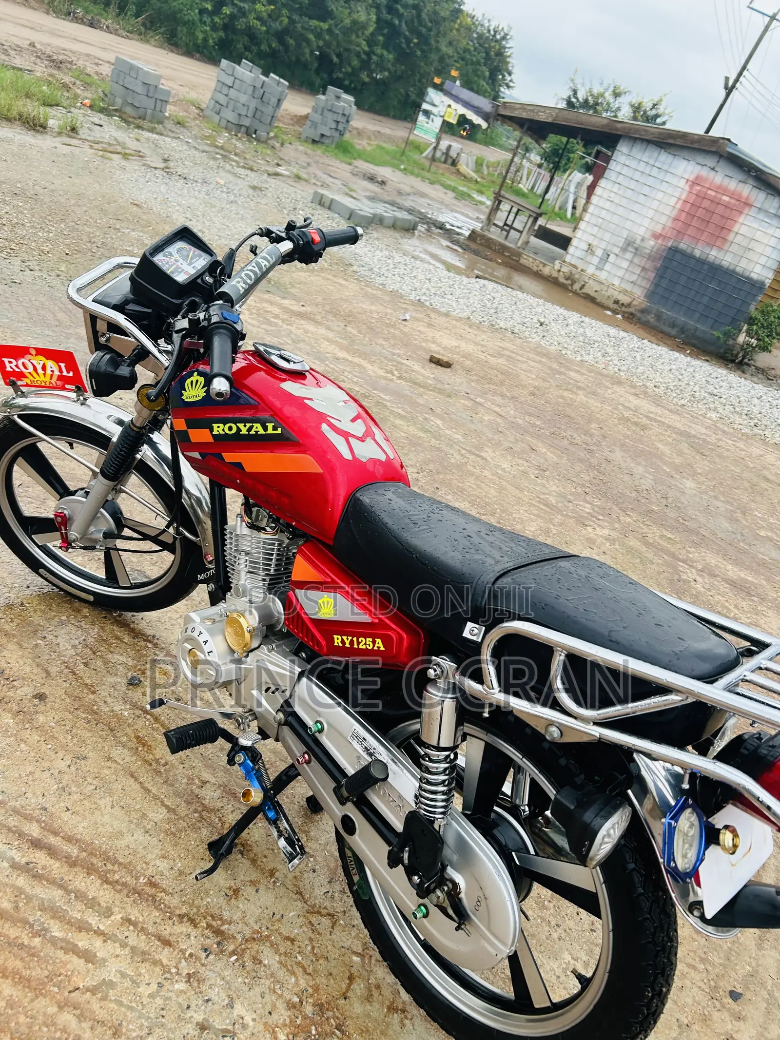 New Royal RY125 2026 Red