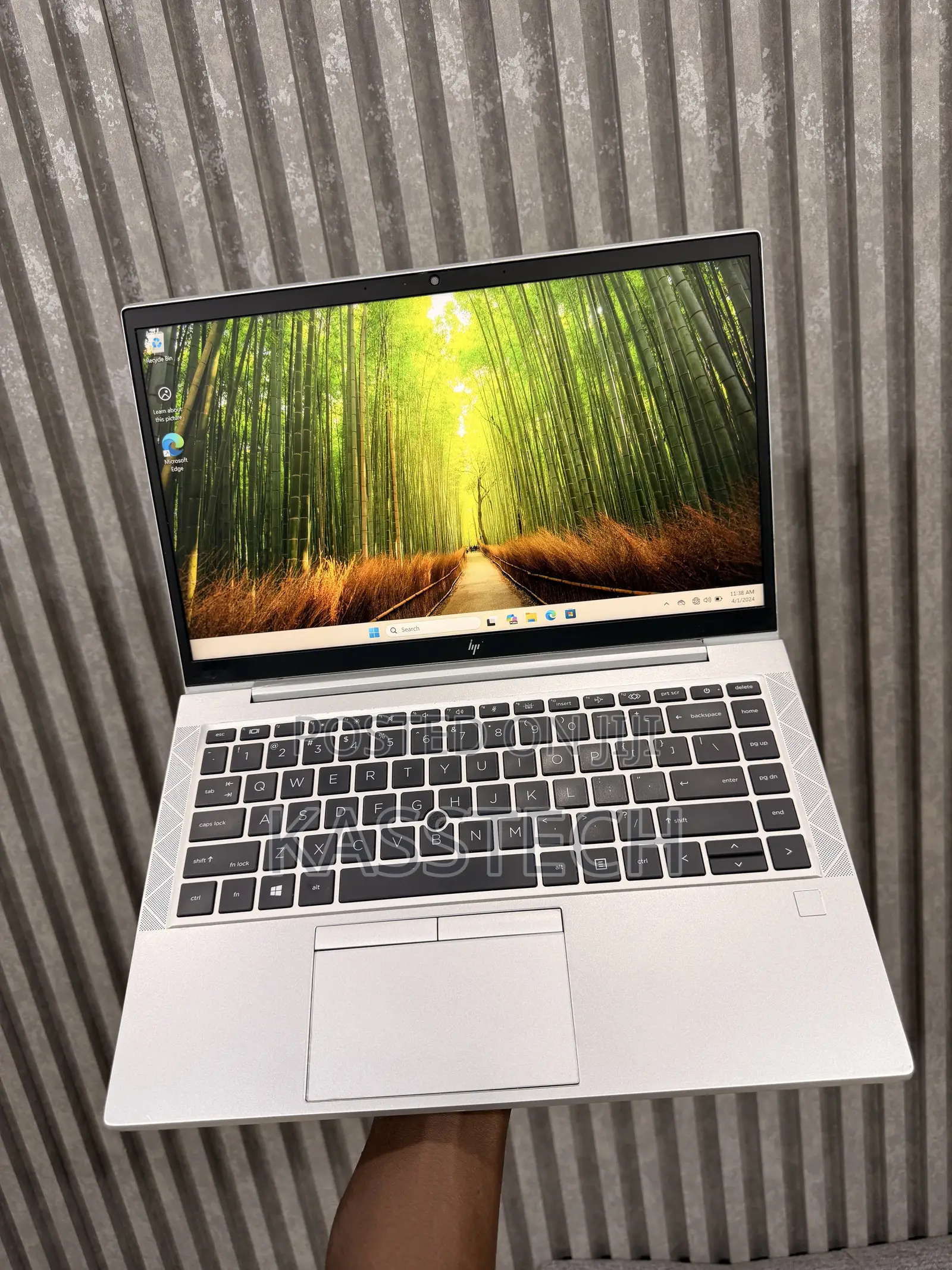 Laptop HP EliteBook 845 G7 8GB AMD Ryzen 5 SSD 256GB